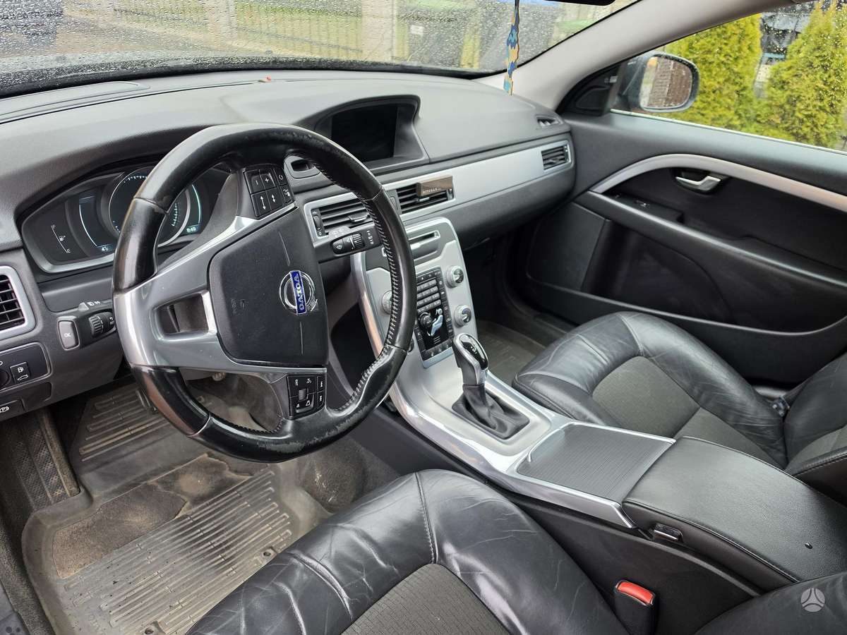 Volvo V70, 2.0 l., Универсал