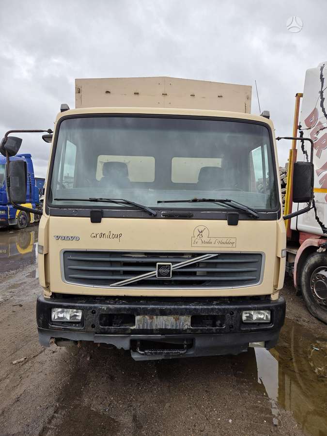 Volvo FL250, sunkvežimiai