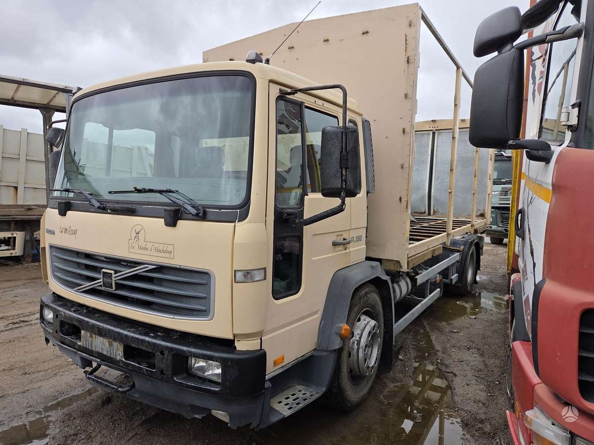 Volvo FL250, sunkvežimiai