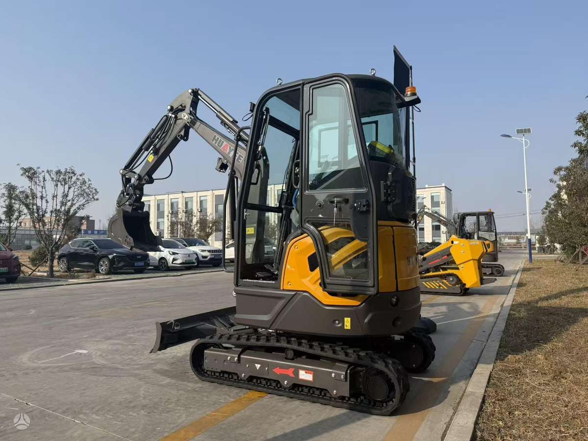 HUAYEE HY30U, mini excavator