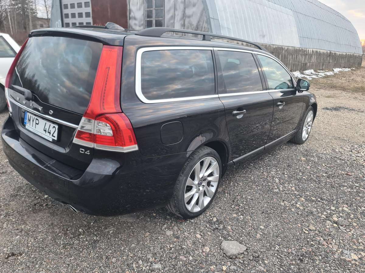 Volvo V70, 2.0 l., Универсал