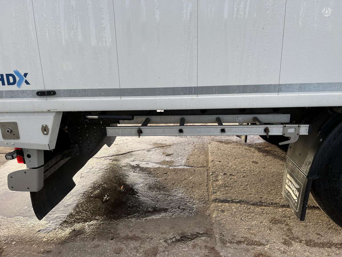 Knapen HDX, with moving floor