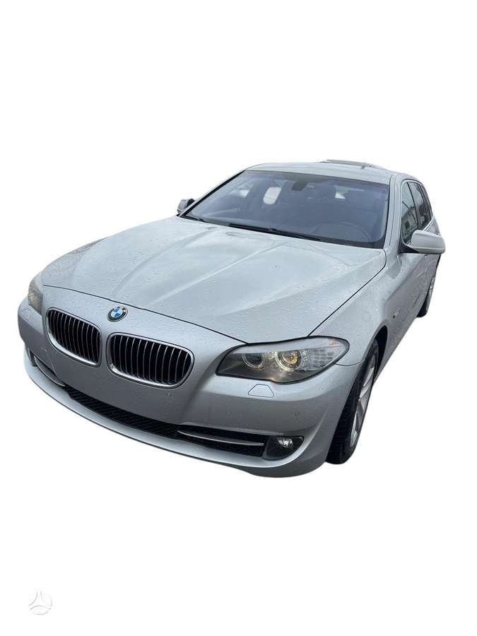 BMW 530 dalimis