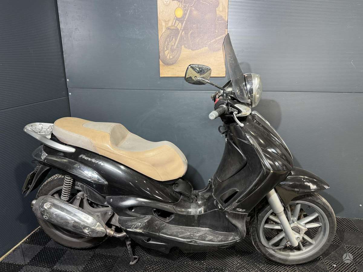 Piaggio Beverly 125cc, scooters / mopeds