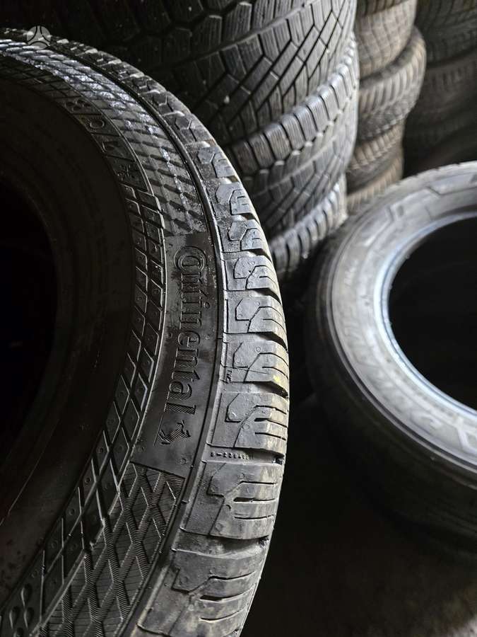 Continental, всесезонные 235/65 R16
