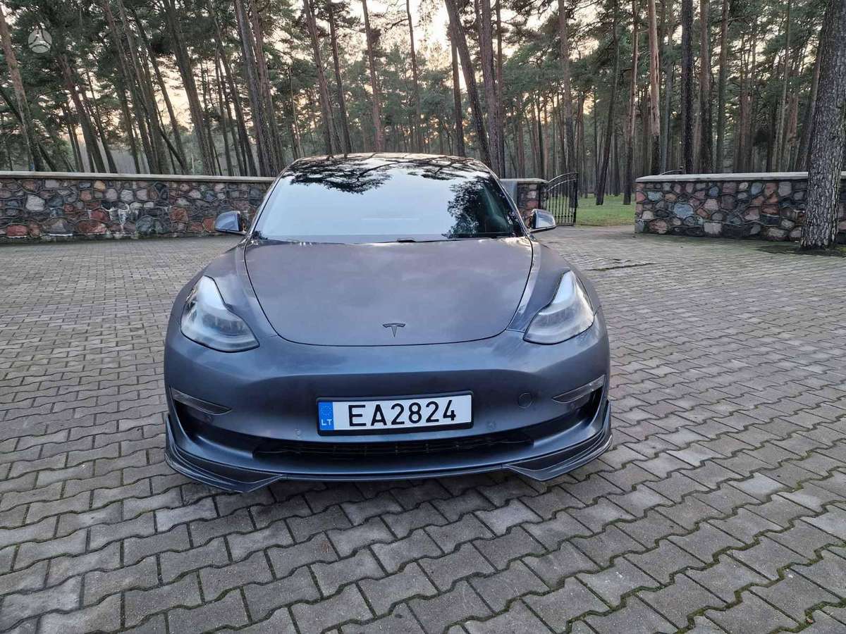 Tesla Model 3, 82 кВт·ч, Седан