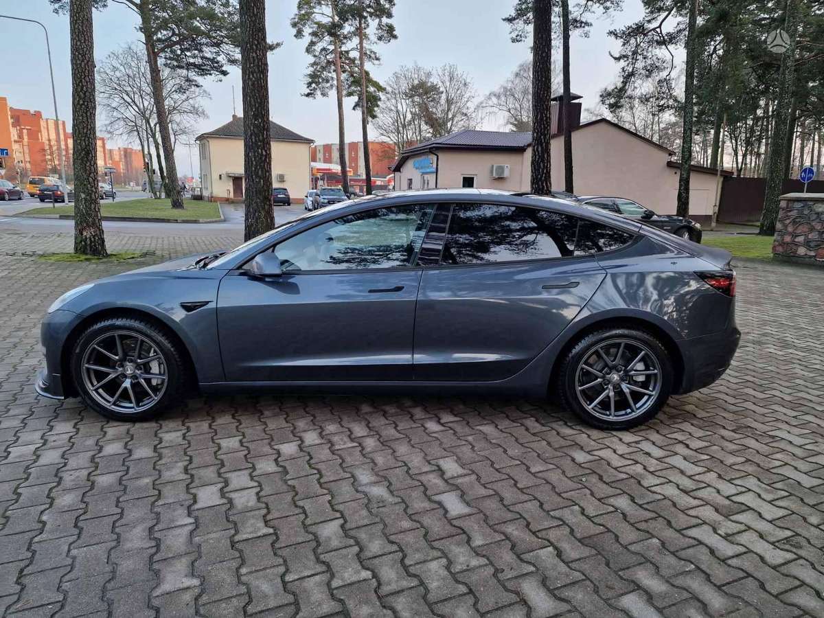 Tesla Model 3, 82 кВт·ч, Седан