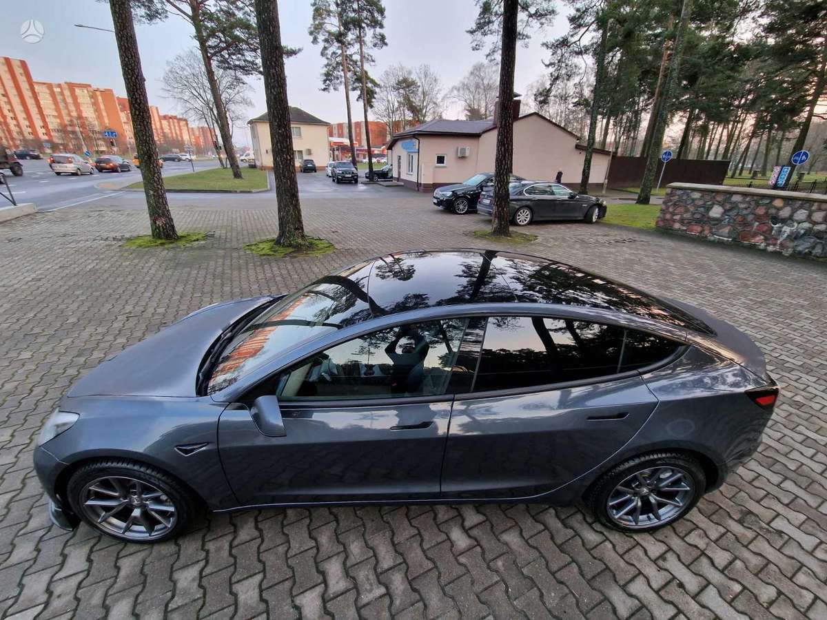 Tesla Model 3, 82 кВт·ч, Седан