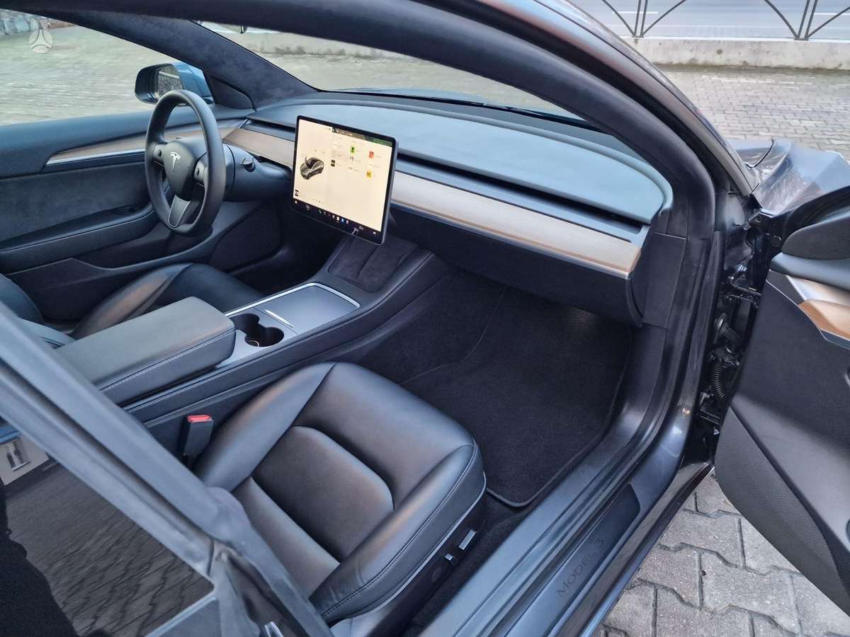 Tesla Model 3, 82 кВт·ч, Седан