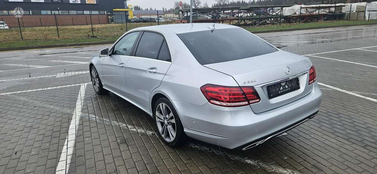Mercedes-Benz E350, 3.0 l., sedans