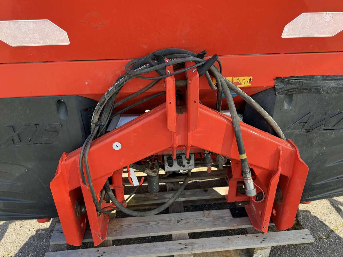 Kuhn Axis 50.2 H EMC W, barstytuvai