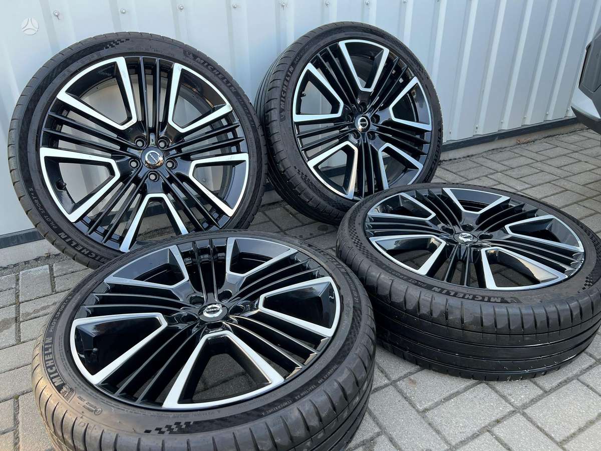 Volvo, lengvojo lydinio, R21