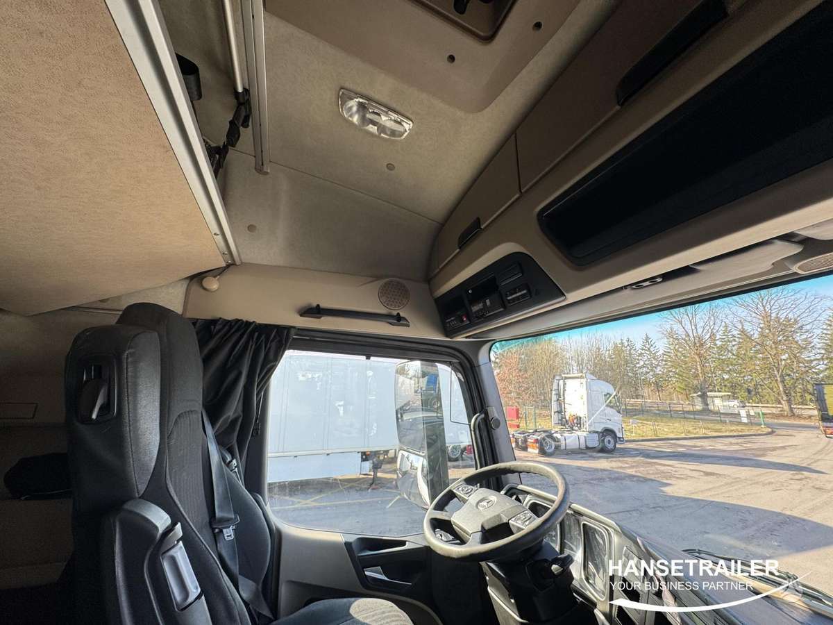 Mercedes-Benz Actros, double sleeper