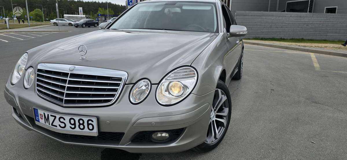 Mercedes-Benz E220, 2009