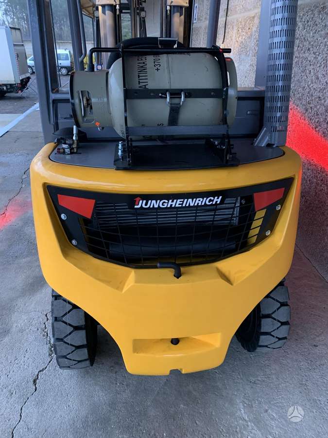 Jungheinrich TFG425S, forklifts
