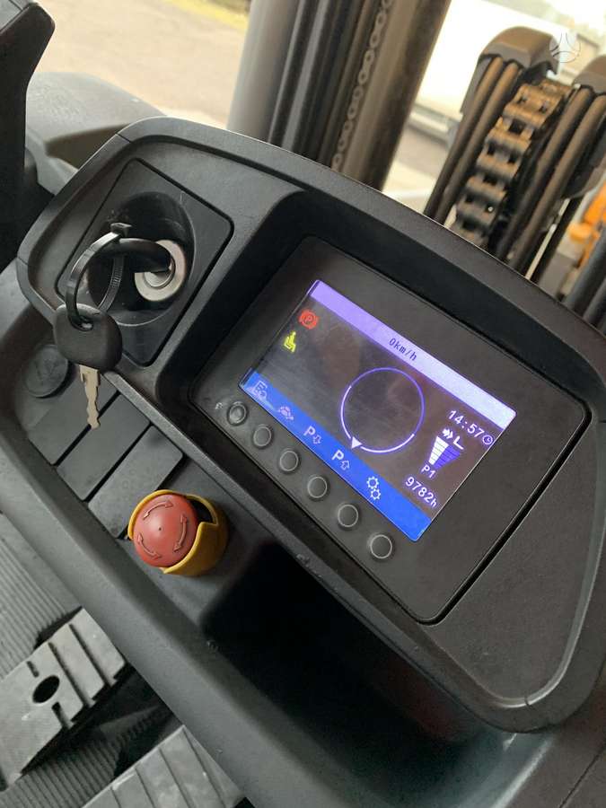 Jungheinrich TFG425S, forklifts