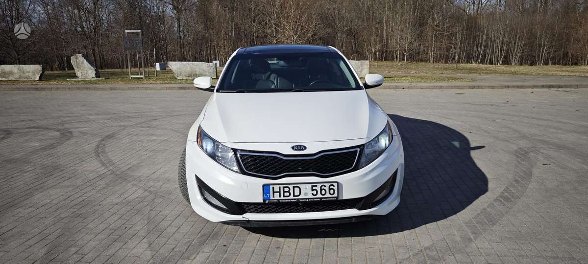 Kia Optima, 2.0 l., saloon / sedan