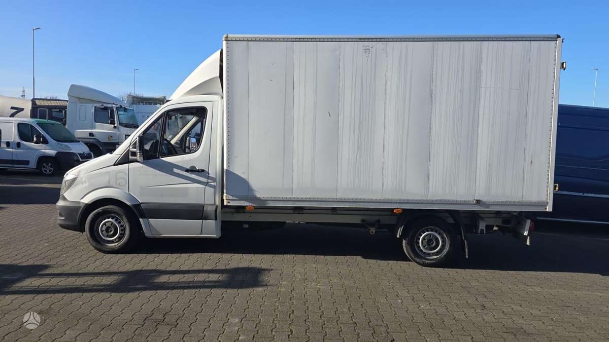 Mercedes-Benz Sprinter, cargo van
