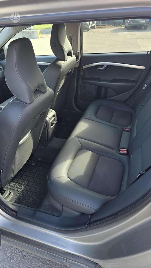 Volvo V70, 2.0 l., Универсал