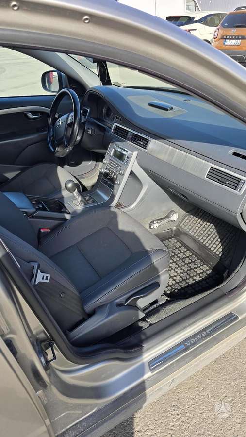 Volvo V70, 2.0 l., Универсал
