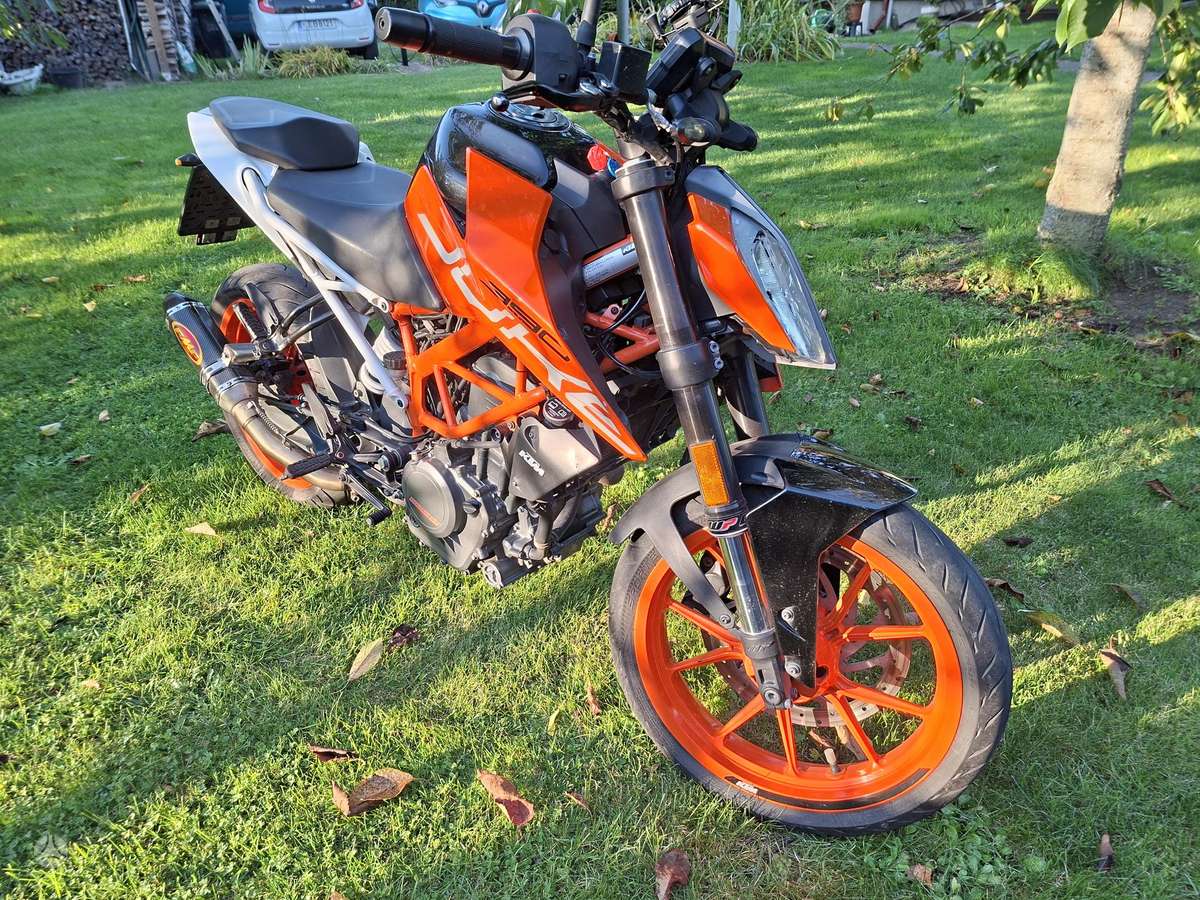 KTM Duke 390cc, street / classic
