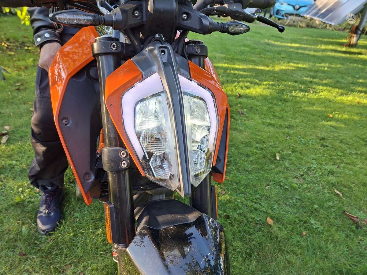 KTM Duke 390cc, street / classic