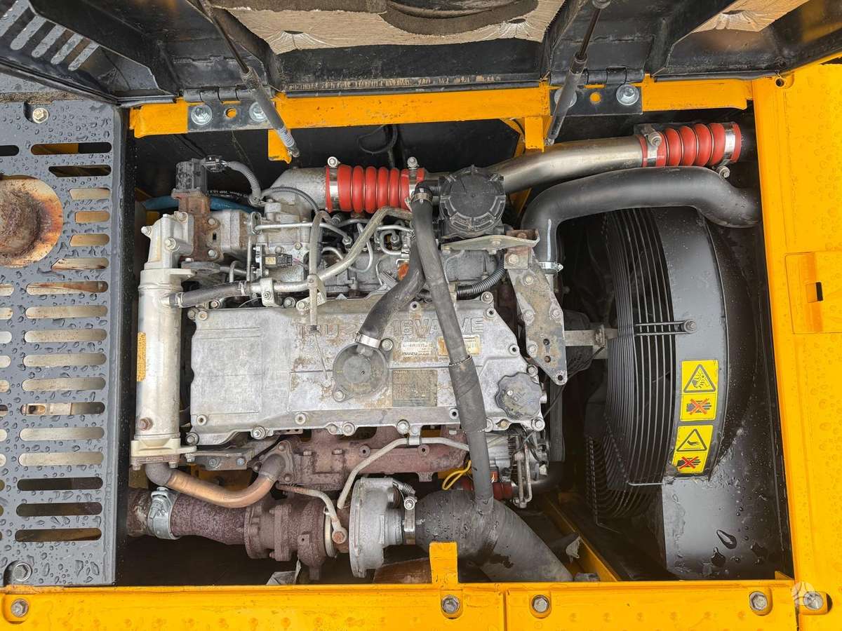 JCB JS 220 LC, экскаваторы