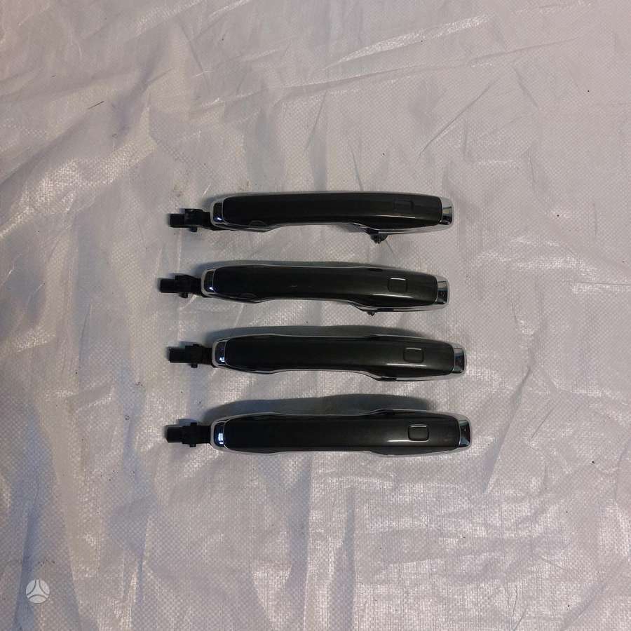 Volvo XC90 apdailos detalės