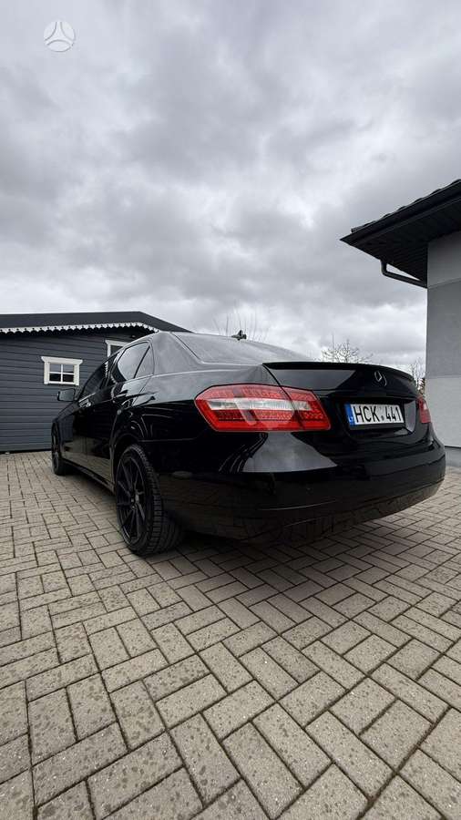 Mercedes-Benz E220, 2010