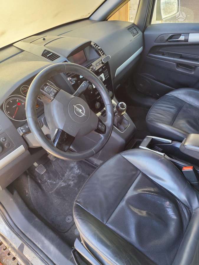 Opel Zafira rezerves daļās