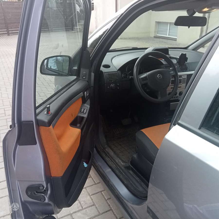 Opel Meriva, hatchback