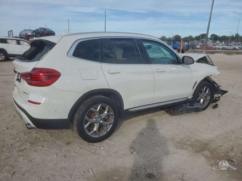 BMW X3 по частям. Usa modelis
