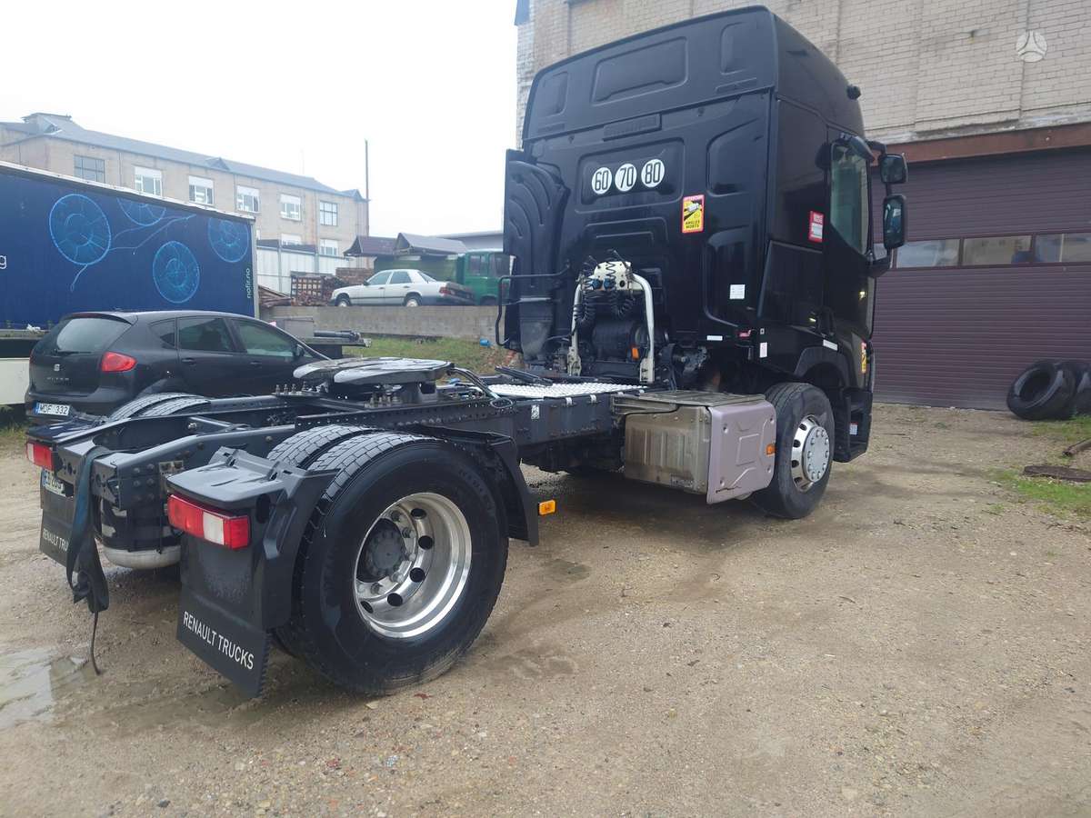 Renault T, semi-trailer trucks