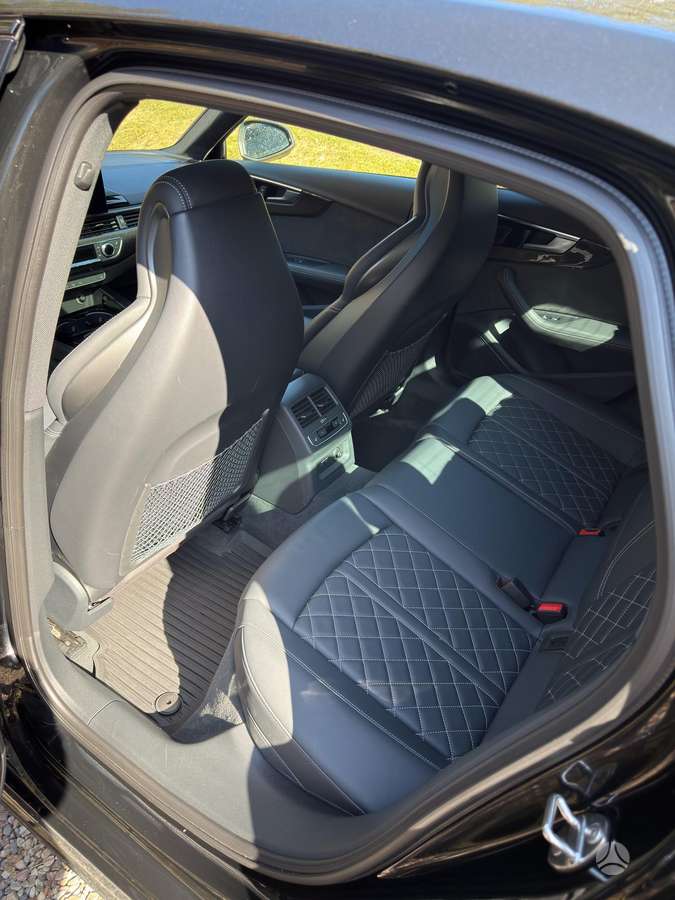 Audi S4, 3.0 l., Седан