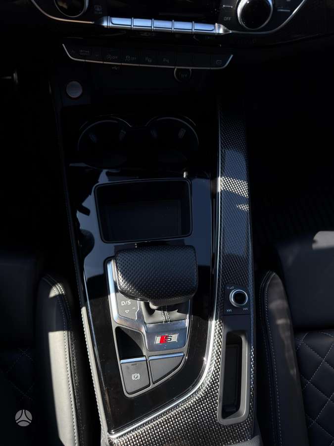Audi S4, 3.0 l., Седан