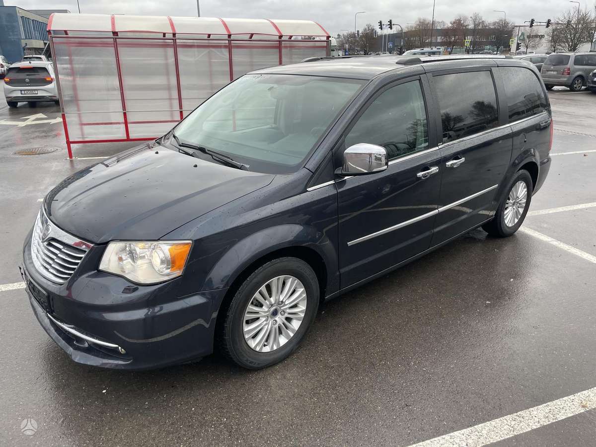 Lancia Voyager, 2013