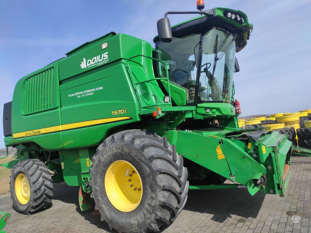 John Deere T670, combine harvesters