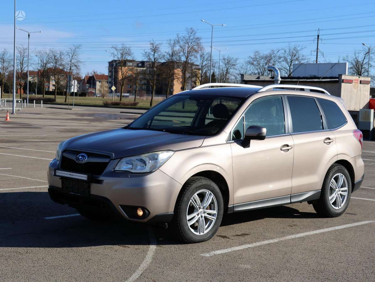 Subaru Forester, off-road / crossover
