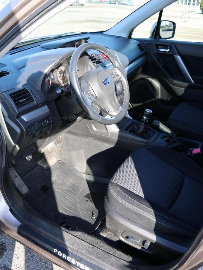 Subaru Forester, off-road / crossover