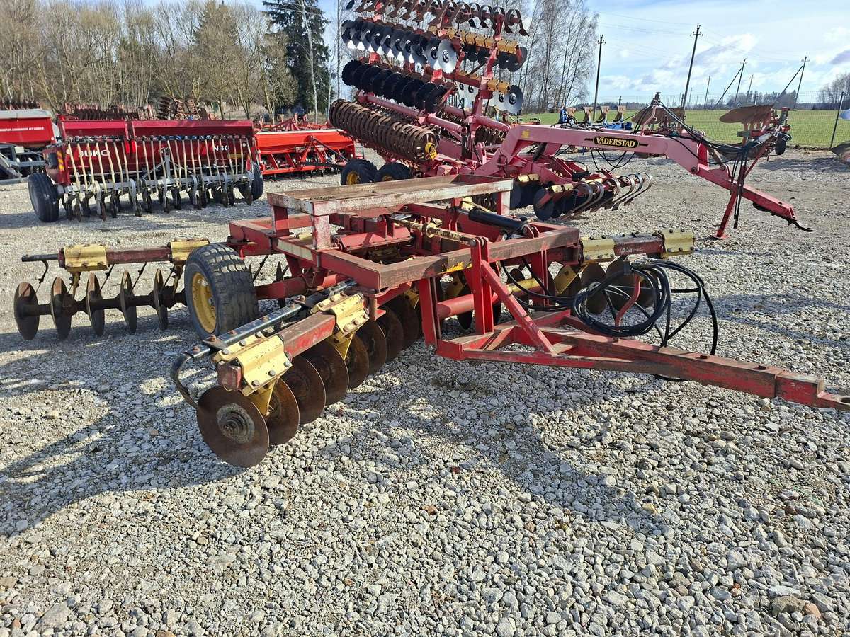 Vaderstad XT420, skuvekļi, skruberi
