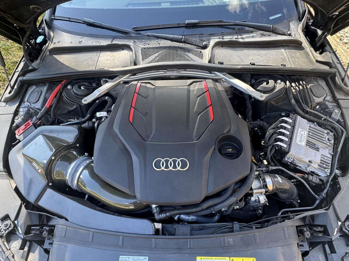 Audi S4, 3.0 l., Седан
