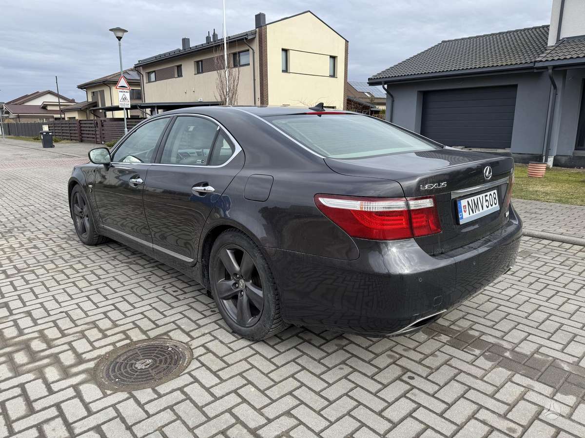 Lexus LS 460, 4.6 l., Седан