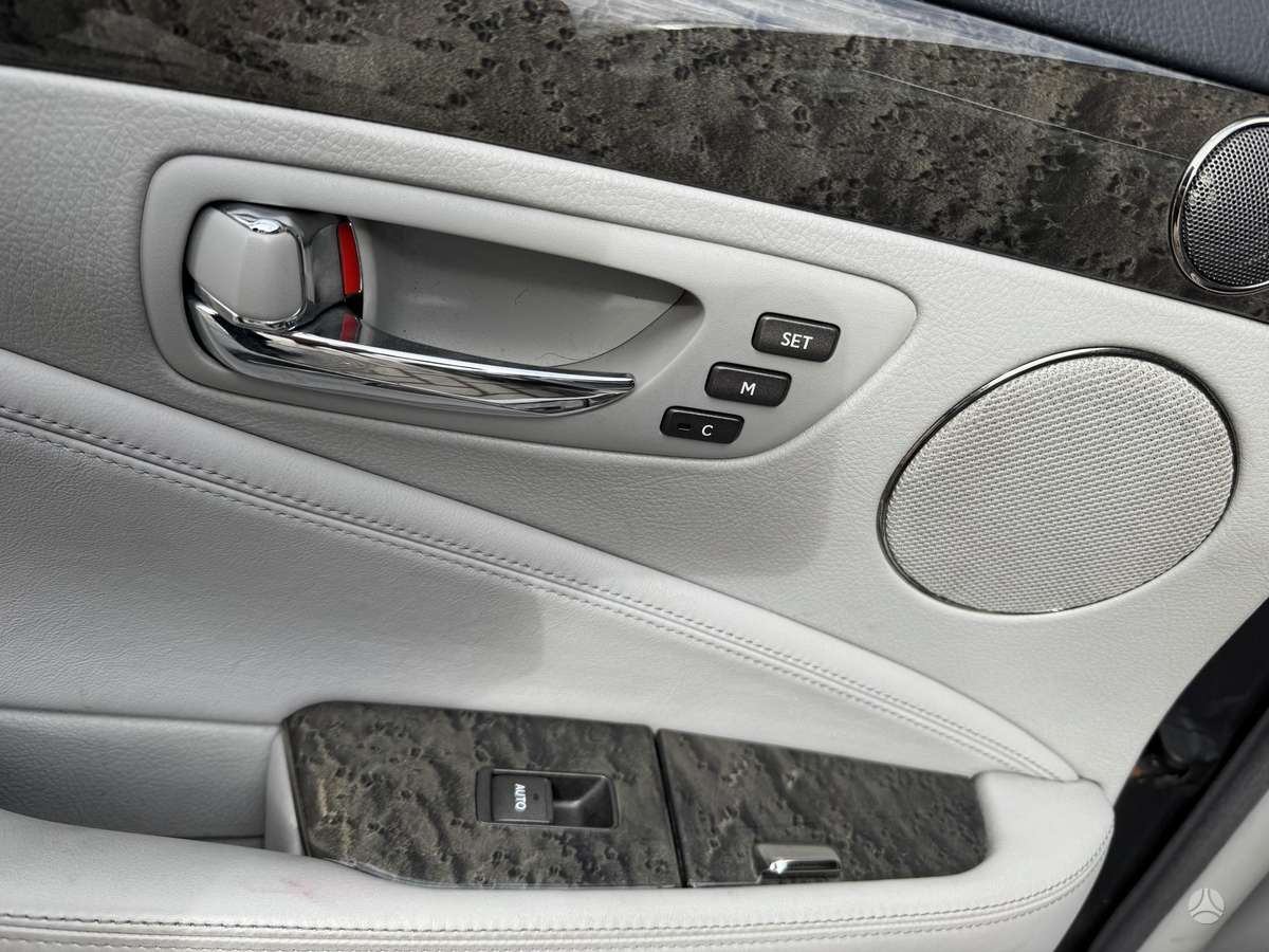 Lexus LS 460, 4.6 l., Седан