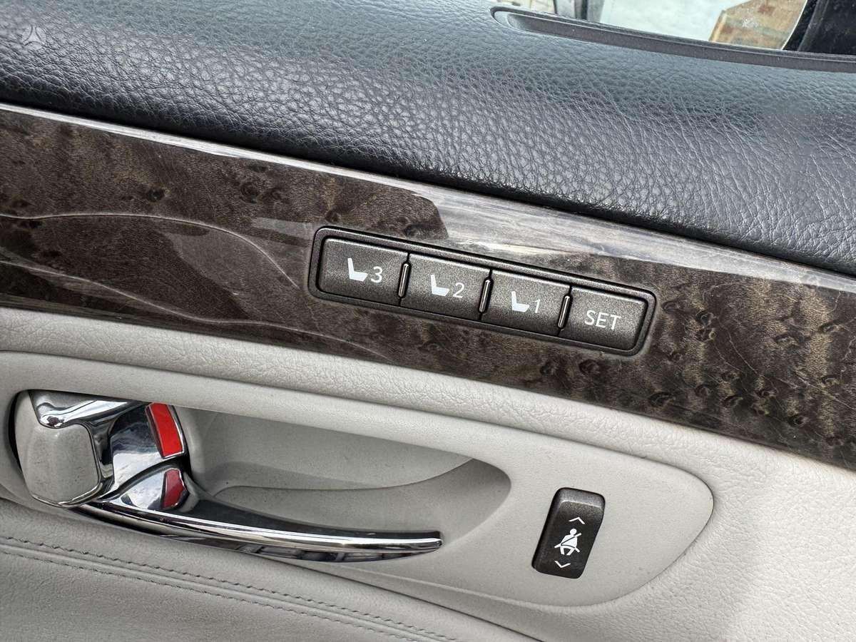 Lexus LS 460, 4.6 l., Седан