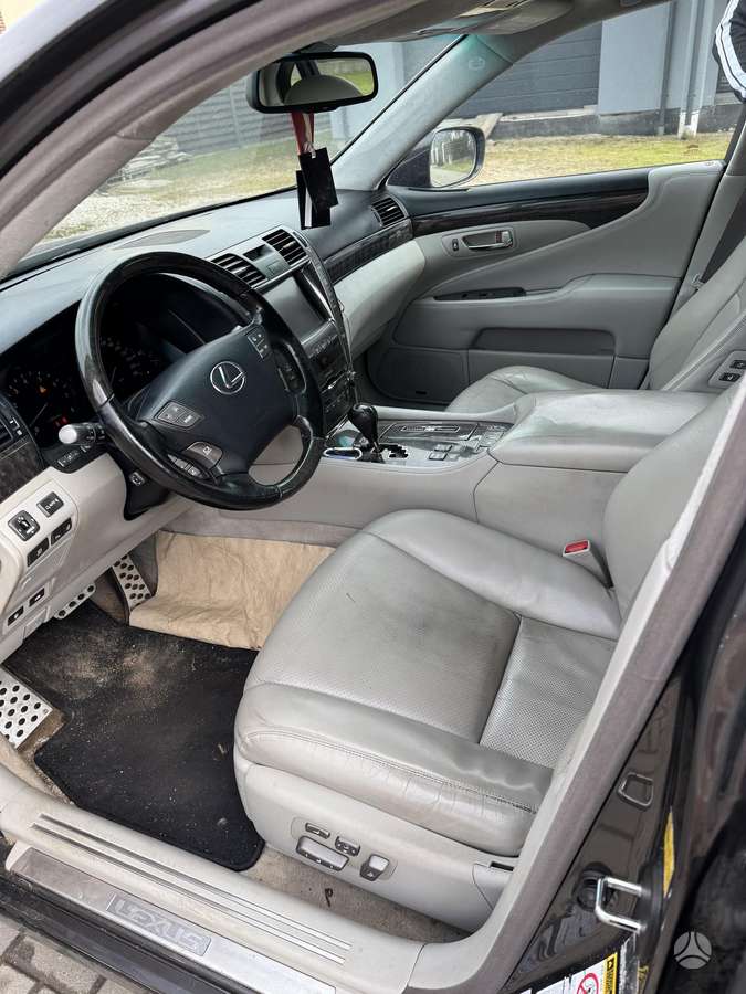 Lexus LS 460, 4.6 l., Седан