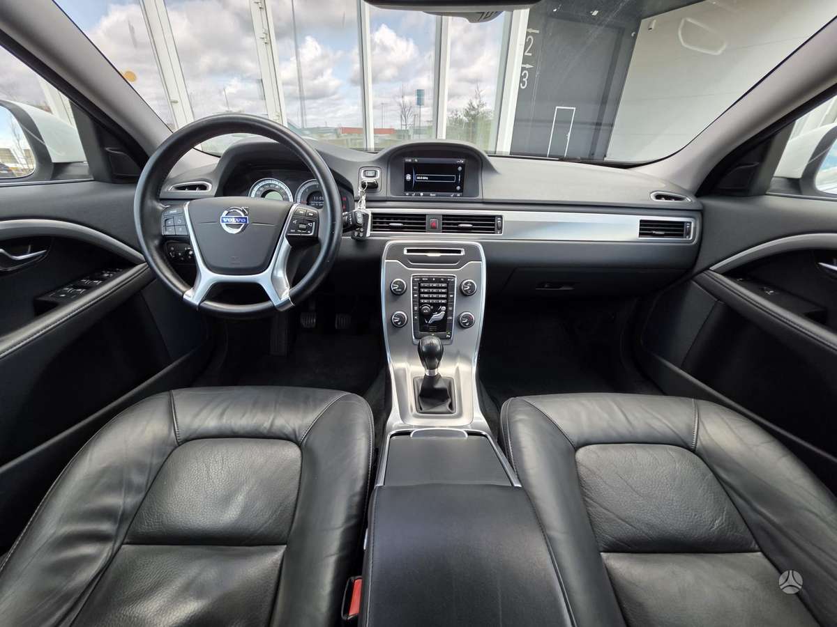Volvo XC70, 2.0 l., Универсал
