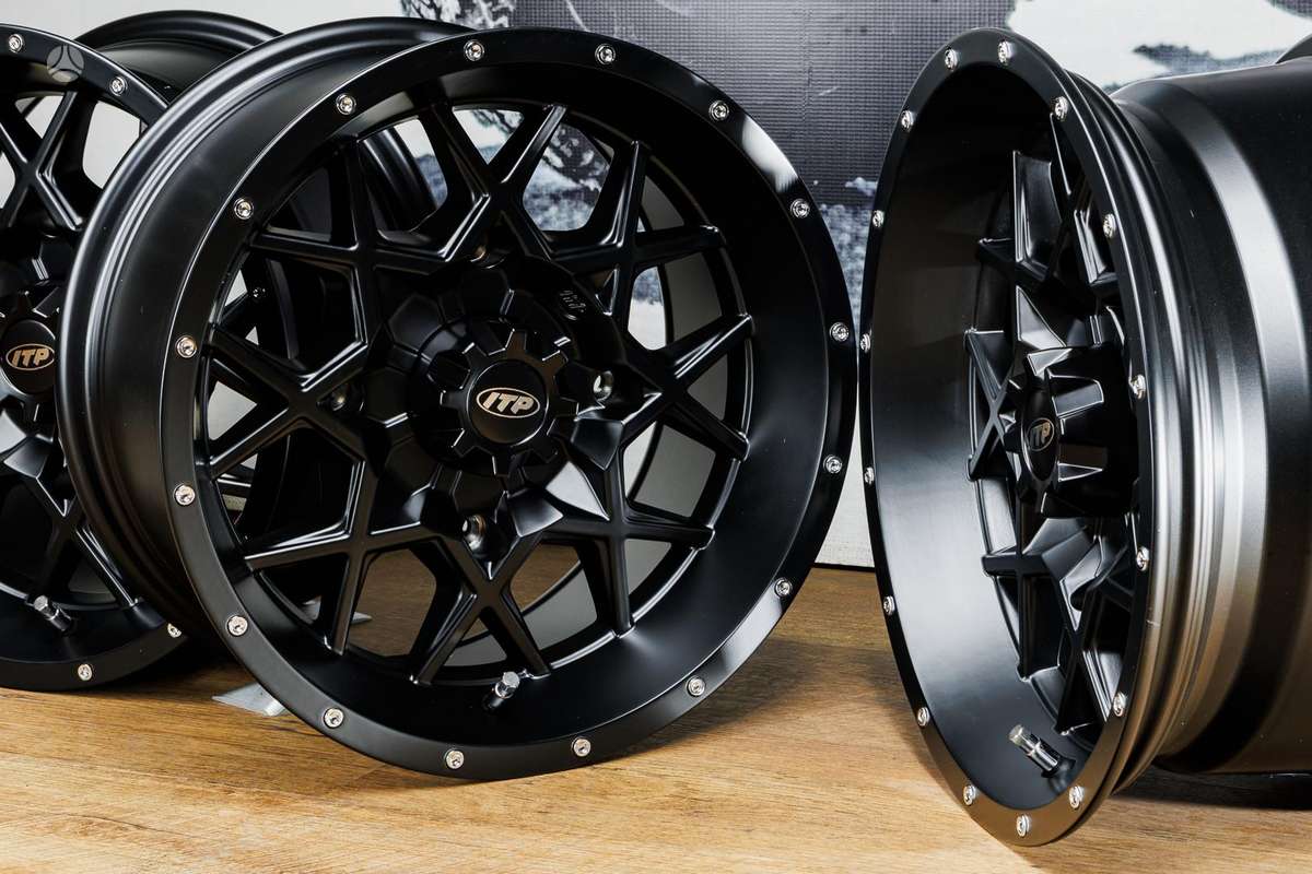Polaris -kita-, atv / quad