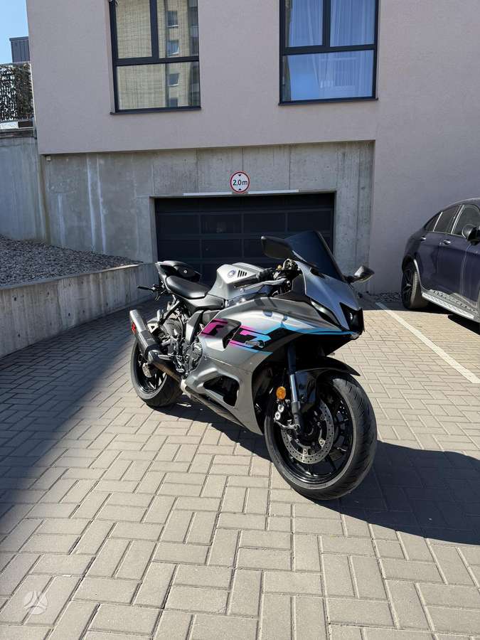 Yamaha R7 699cc, superbikes