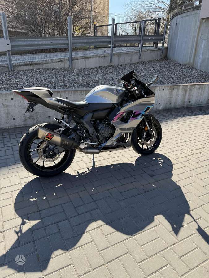 Yamaha R7 699cc, superbikes