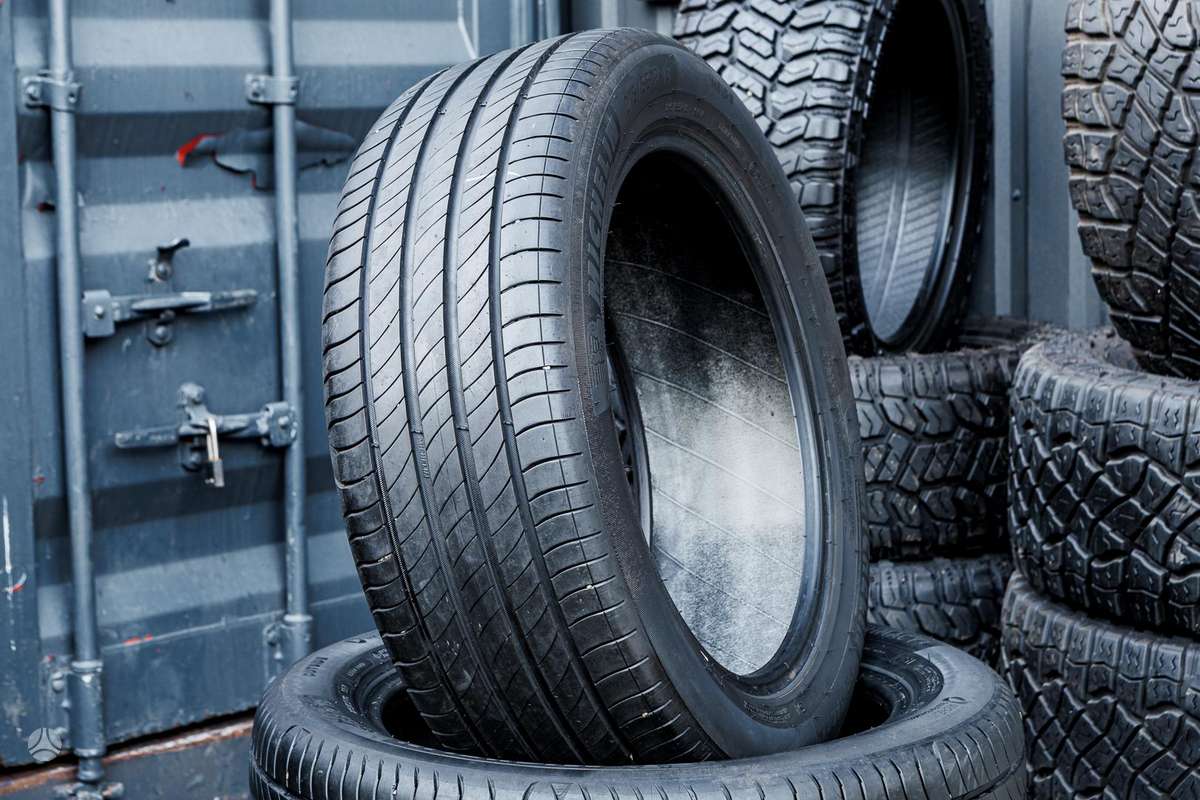 Michelin Primacy 4, летние 215/55 R18